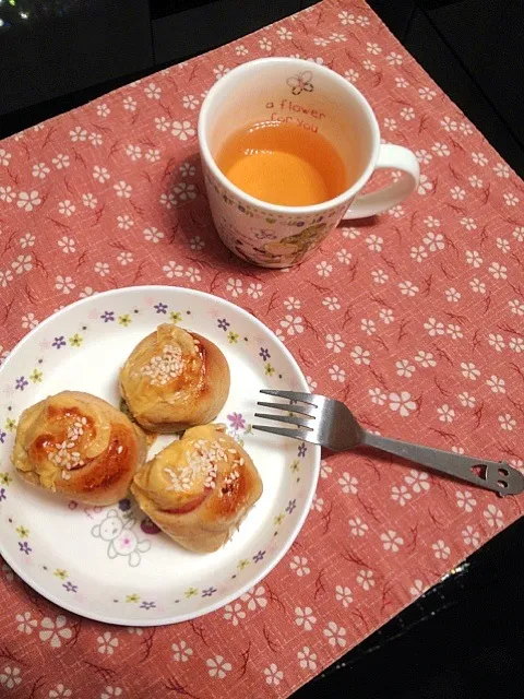 Cheese and ham buns|candy leeさん