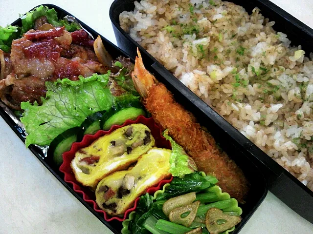 豚肉のトマト煮とエビフライ弁当♪|ふかさくさん