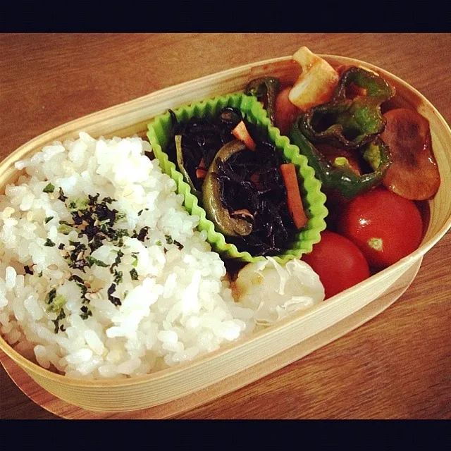 エリンギウインナーピーマンケチャップ炒めのお弁当♡|gumicoさん