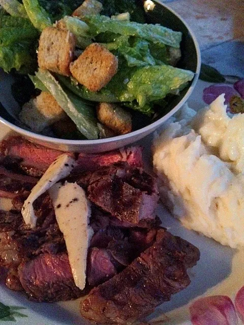 Steak with truffle.butter  with Cesar salad and garlic mashed potatoes|lauren shannonさん