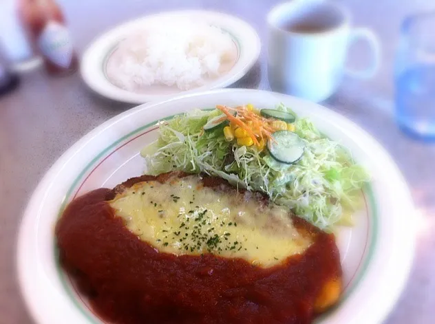 洋食屋さんのチーズカツレツ♪トマトソース|あひるさん