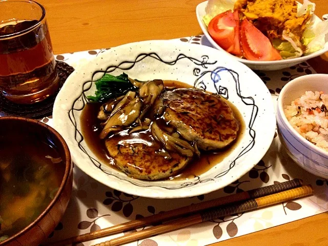 ひじきと豆腐のあんかけハンバーグ定食( ´ ▽ ` )ﾉ|めんこさん