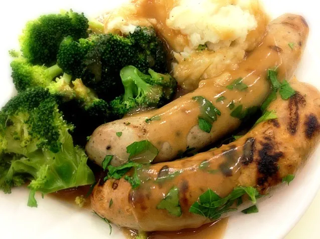 Grilled sausages with Lots of gravy|椰サゴさん