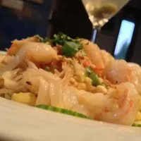 Pad Thai with giant shrimp|d penrodさん