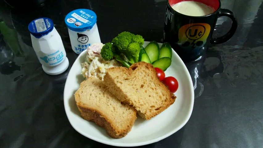 今日の朝食|モモメメさん