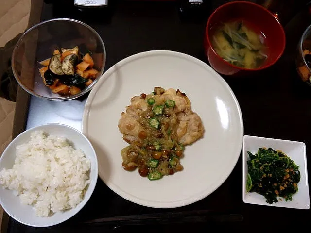 2012.鶏肉のなめこおろし煮定食(タニタ)|はるさん