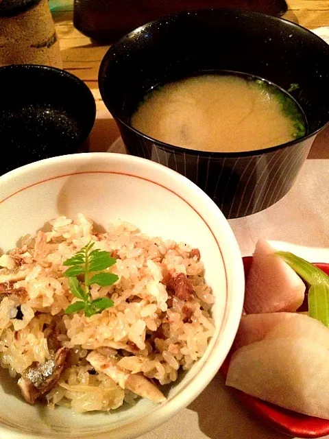 焼秋刀魚の炊き込みごはん&シジミのお味噌汁&自家製お漬物|薫さん