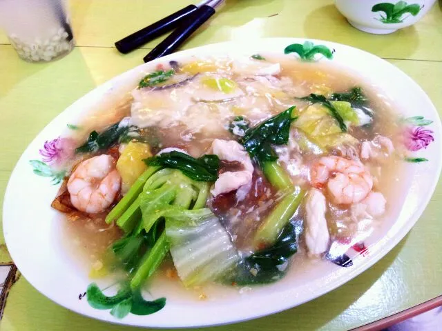 seafood hor fun (flat n broad rice noodle)|genさん