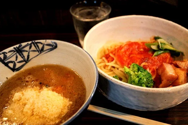 トマトチーズつけ麺|マハロ菊池さん