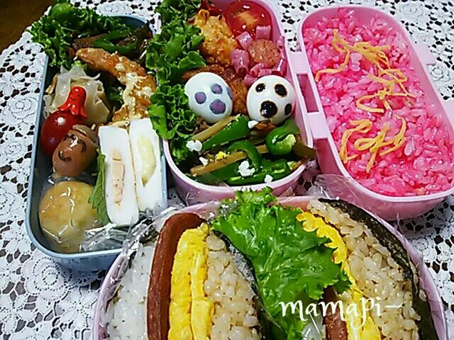 Snapdishの料理写真:おはようごじゃります(^-^ゞ娘っち学校&塾弁当☆ポーク玉子おにぎり♪今日は鶉の玉子で肉きゅうをｲﾒｰｼﾞしたニャン(=^ェ^=)|katumi  ueharaさん