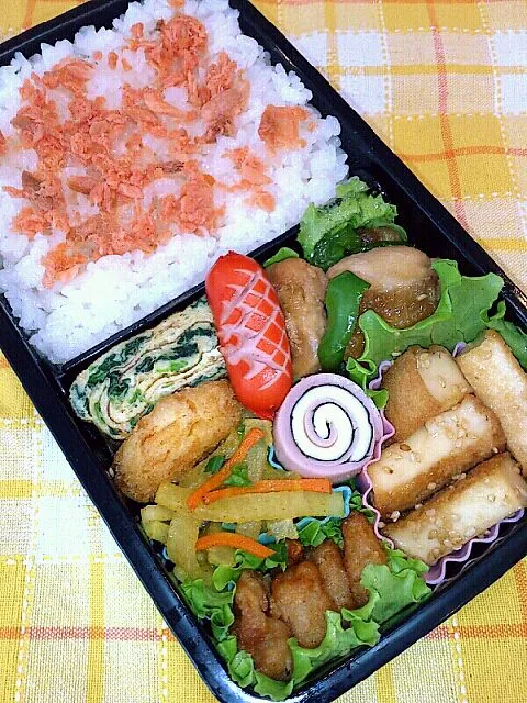 Snapdishの料理写真:12,10.26 男子高校生弁当|yukiさん