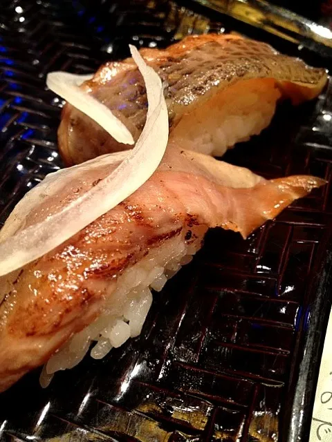 Snapdishの料理写真:Soya Salmon Sushi|prissyさん