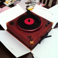 Record Player|sam andrewsさん