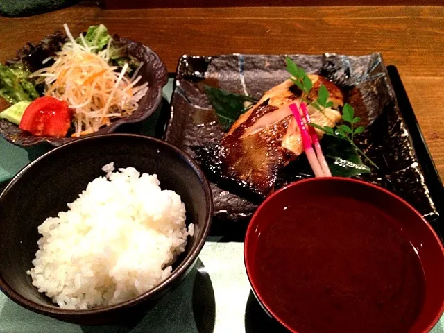 Snapdishの料理写真:からすがれいの照り焼き定食|真一郎さん