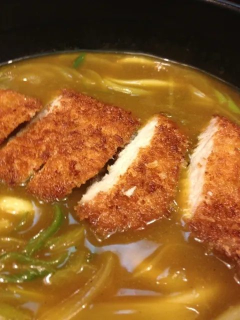 Snapdishの料理写真:Carry udon over fried pork 朝2時のカツカレーうどん|masaki tasakaさん