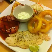 Ham steak and grilled dory combo|Kevin Boydさん