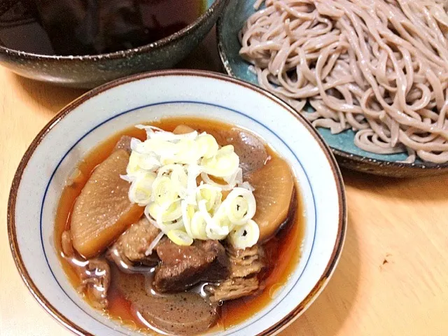 牛すじの煮込みと蕎麦|たまこっこさん