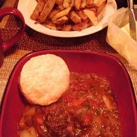 Snapdishの料理写真:Moose Stew with Biscuits|Karenさん