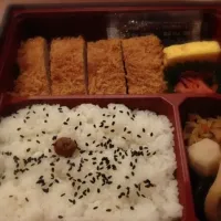 まい泉のヒレカツ弁当。|asami/keisukeさん