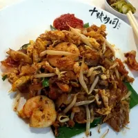 Famous  Penang duck egg fried char Kway teow !!!|robin suさん