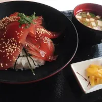 Snapdishの料理写真:まぐろ丼|Mikaさん