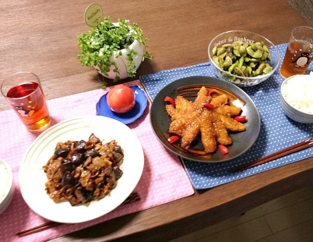 鱚と野菜の中華風マリネ、茄子と豚肉の唐辛子炒め、冷やしトマト、枝豆の塩茹で|pentarouさん