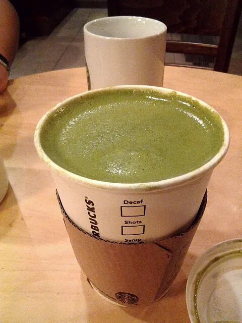 Starbucks Soy Green Tea Latte|Raine Melissa Rimanさん