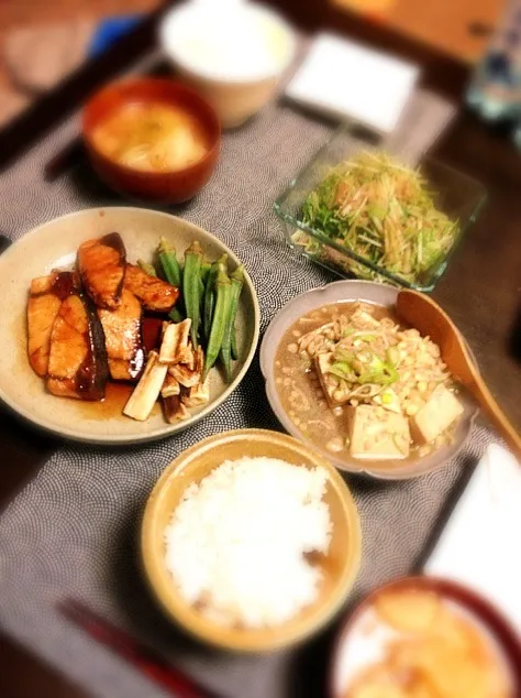 晩ご飯 ブリ照り たぬき豆腐 水菜と茗荷のサラダ 蕪の味噌汁|晴雨さん