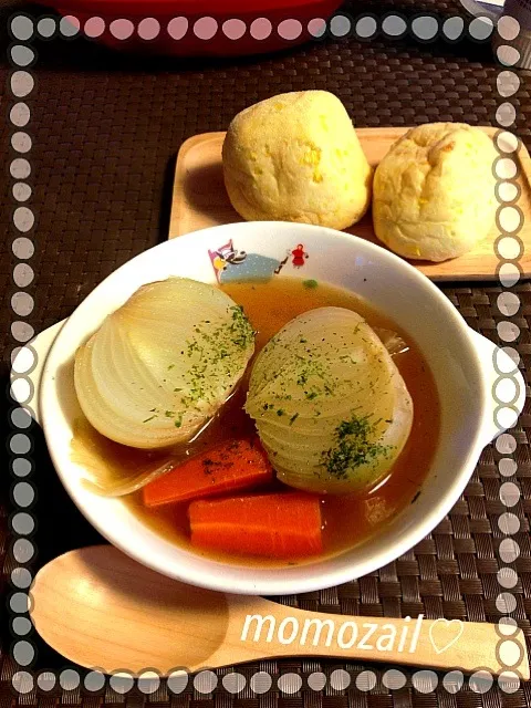 丸ごと玉ねぎのバター醤油煮♡|けいちゃん（ももザィル）さん