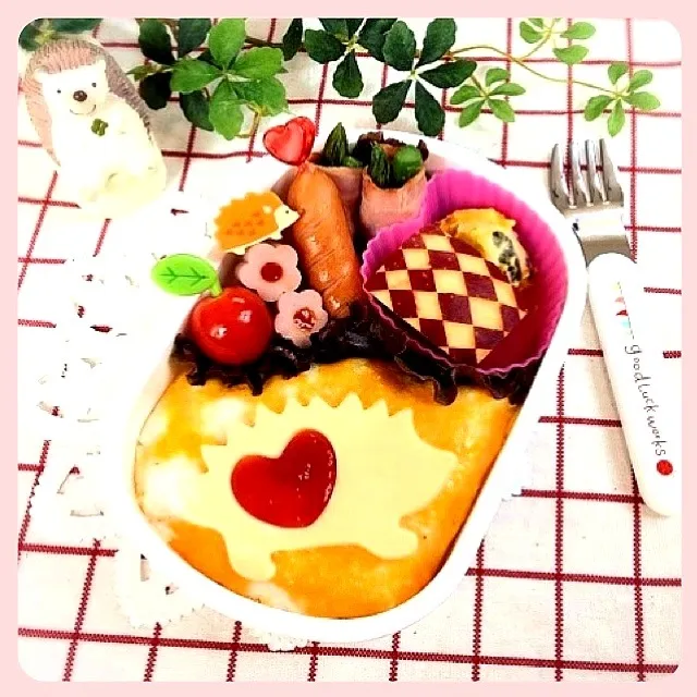 ＊娘のお弁当＊はりねずみのオムライス❤|はりねずみさん