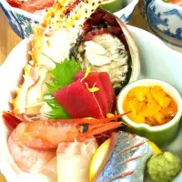 Snapdishの料理写真:塩水うに 秋刀魚 タラバ蟹 活アワビ などなど|satoshiさん