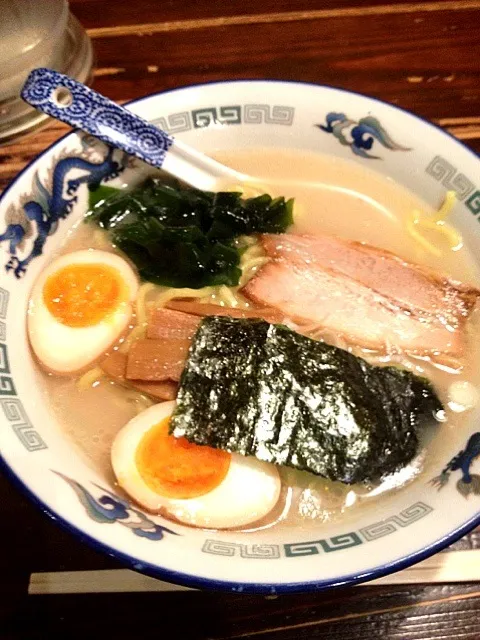 旭川ラーメン塩 卵入り|食いしん坊さん