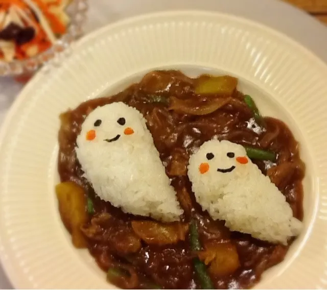 明日はハロウィンなんでオバケカレー♪|ヴェローナのパン屋さんさん