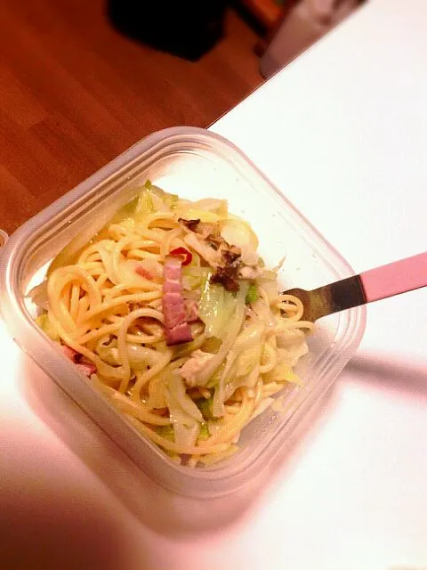 Snapdishの料理写真:キャベツとホタテのパスタ|ゆりさん