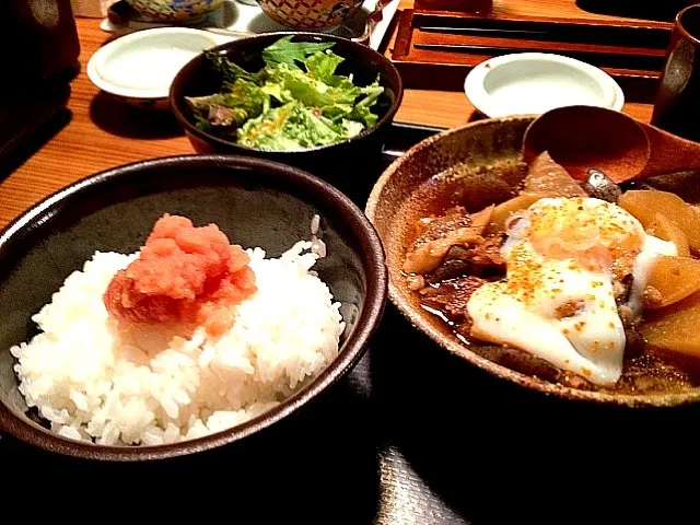 とろとろ卵の牛すじ煮込み定食@やまや梅田|藤美堂さん