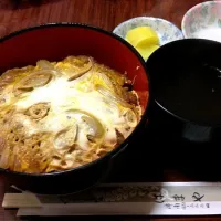 Snapdishの料理写真:かつ丼 ＠ はまや 津南|tokunagaさん