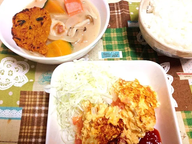 Snapdishの料理写真:かぼちゃのクリームスープとオムレツ|mayuさん