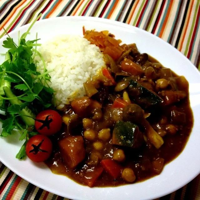 Snapdishの料理写真:南瓜と豆のカレー🍛|mackoさん