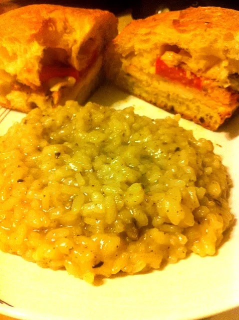 Chicken w/ provolone, tomatoes and pesto on French bread and mushroom risotto.|Kimberly H.さん