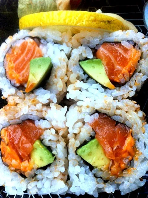 Spicy tuna sushi|Kimberly H.さん