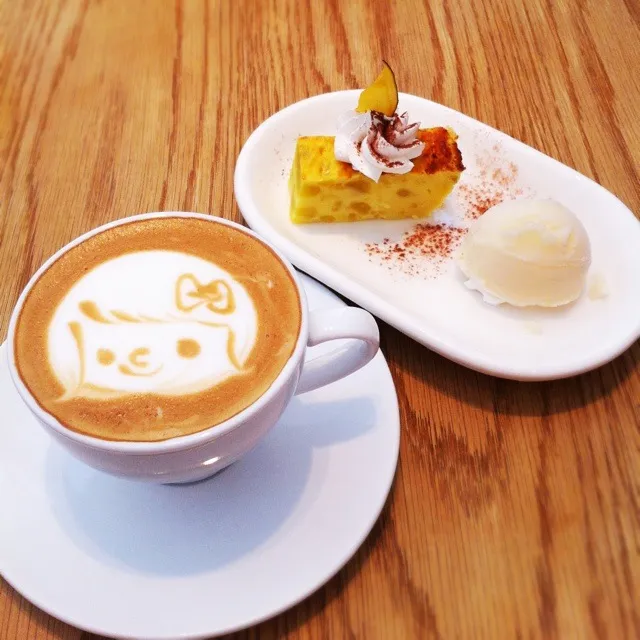 カプチーノとランチデザート|cafe053さん