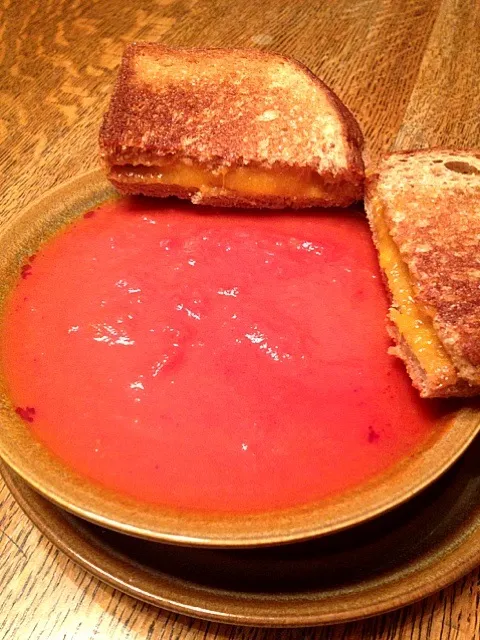 Grilled cheese sandwich and tomato soup|Miaさん