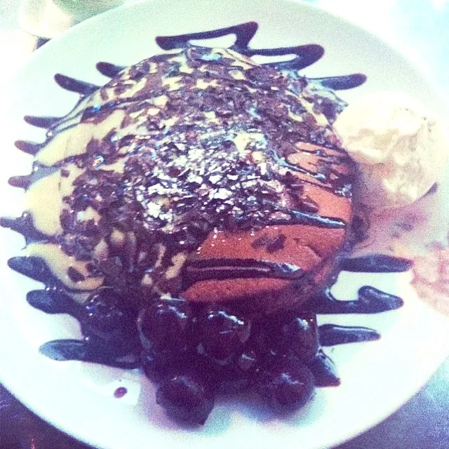 Black Forest pancakes!|Meredith Weeさん