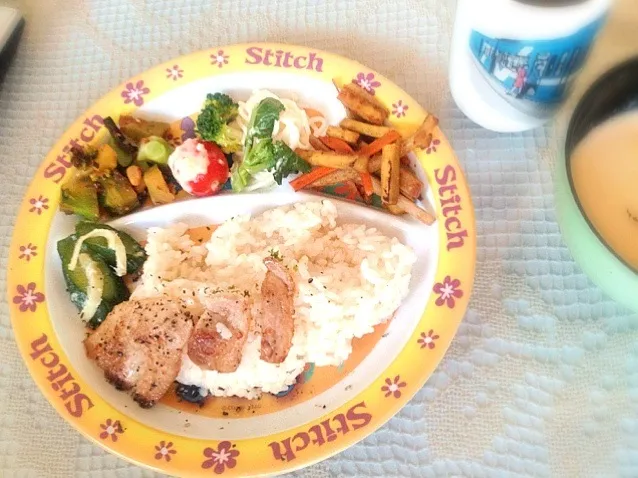 醤油麹で味付け焼肉&きんぴらごぼう、塩麹漬けキュウリ、醤油麹で和えたブロッコリーのお浸し|ch＊K*∀o(^^*)♪さん