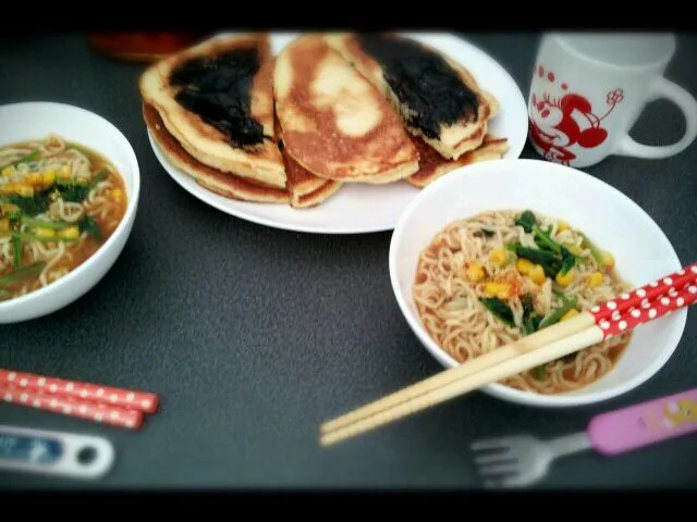 おからホットケーキandミニラーメン|こあらさん