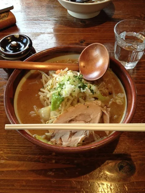 Snapdishの料理写真:味噌ラーメン|izumizakiさん