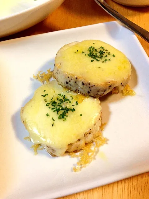 Snapdishの料理写真:鶏ハムのチーズ焼き作った！|あるさん