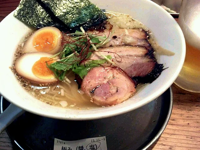 Snapdishの料理写真:極み塩ラーメン|江口知孝さん