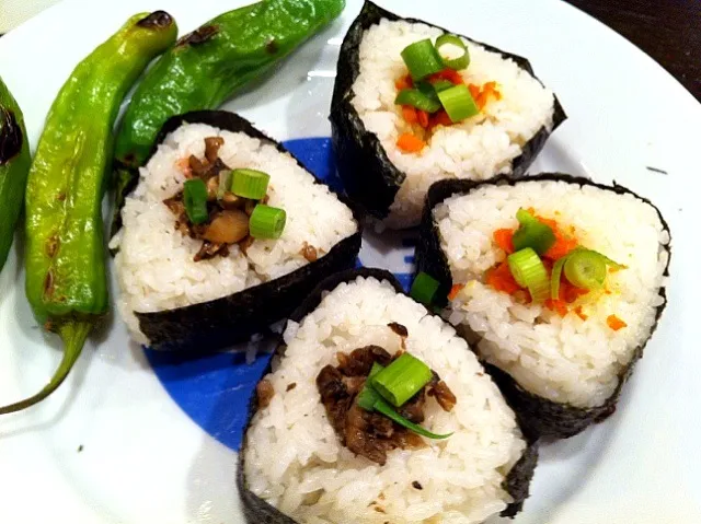 Onigiri and shishito peppers|Holly Doranさん