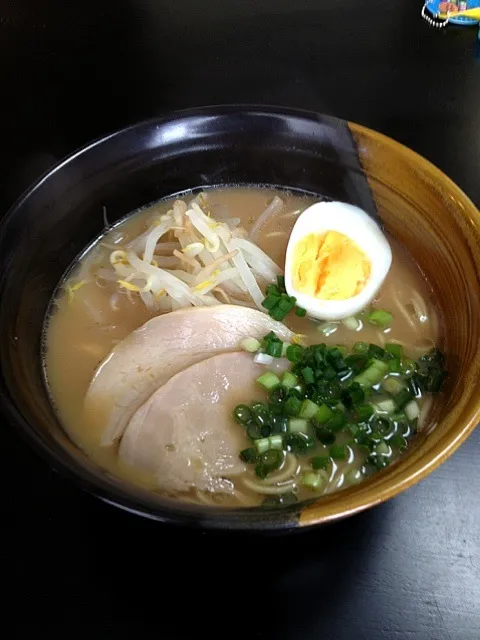 醤油とんこつラーメン♡|aiさん